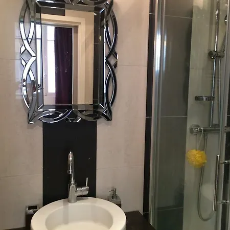 De Luxe Avenue Montaigne Διαμέρισμα